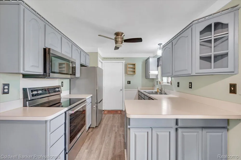 2488 Springfield Drive Oregon Township, MI 48446