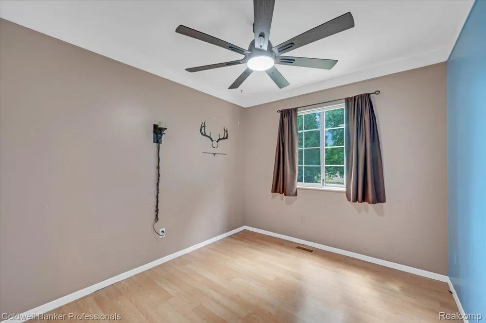 2488 Springfield Drive Oregon Township, MI 48446