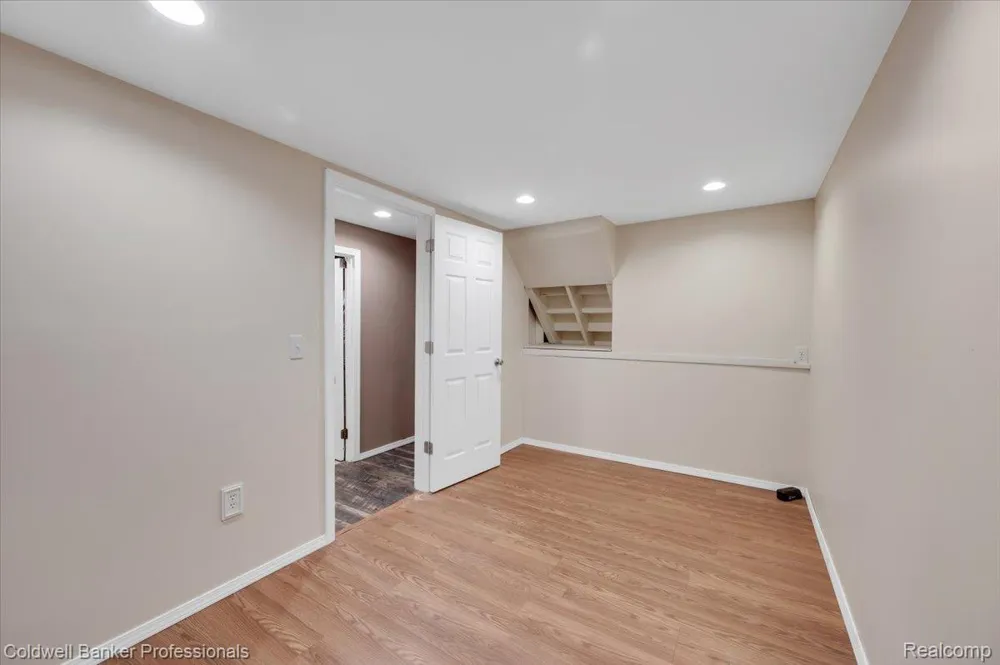 2488 Springfield Drive Oregon Township, MI 48446