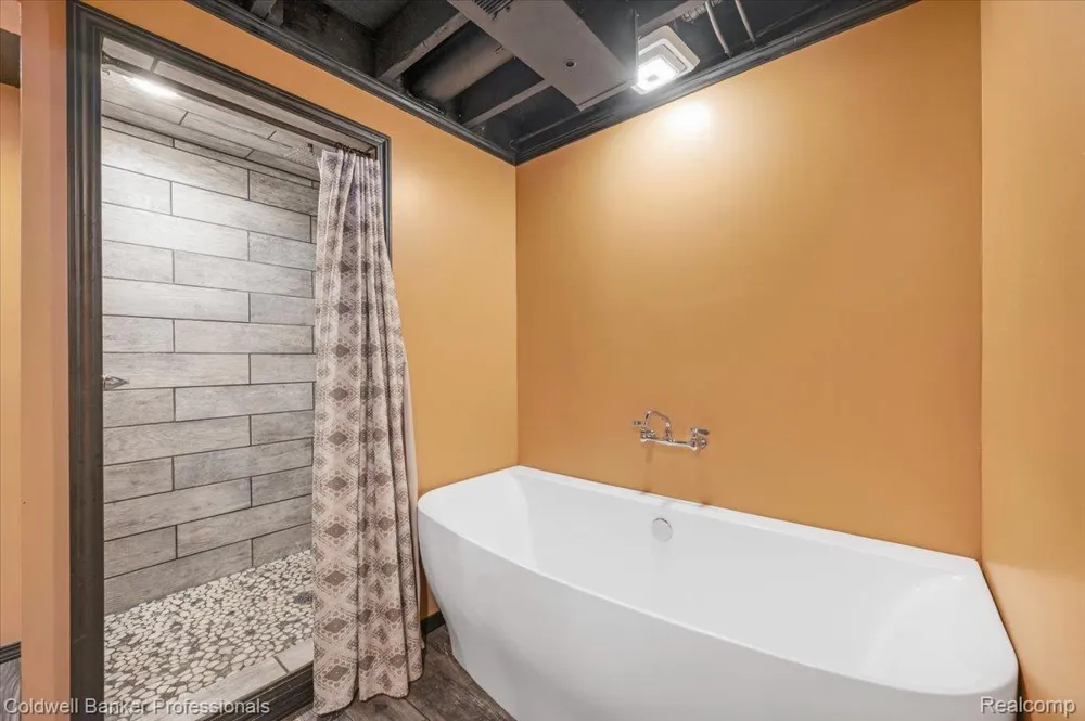 2488 Springfield Drive Oregon Township, MI 48446