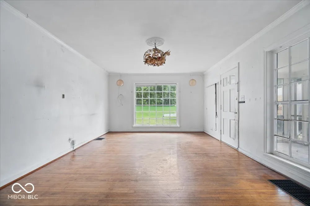 5808 Primrose Avenue Indianapolis, IN 46220