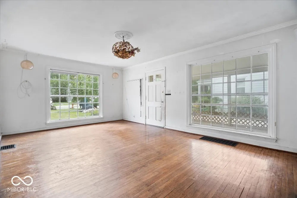 5808 Primrose Avenue Indianapolis, IN 46220