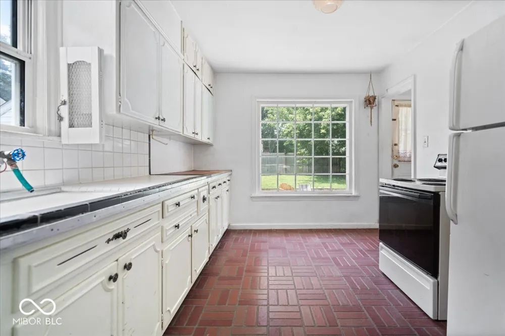 5808 Primrose Avenue Indianapolis, IN 46220