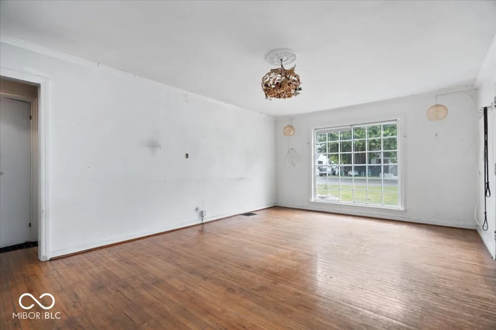 5808 Primrose Avenue Indianapolis, IN 46220
