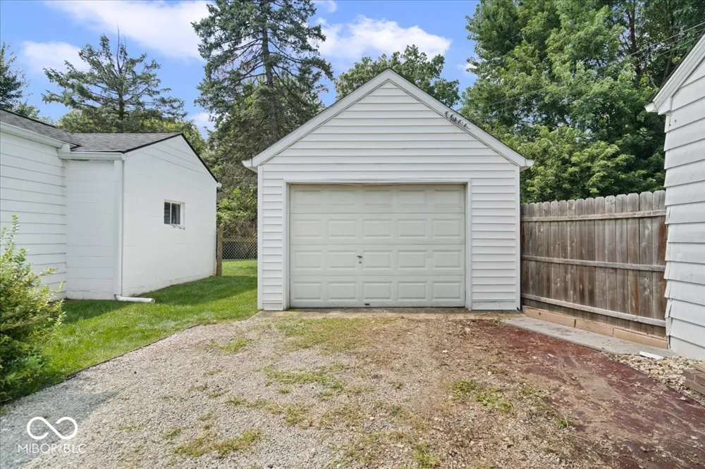 5808 Primrose Avenue Indianapolis, IN 46220