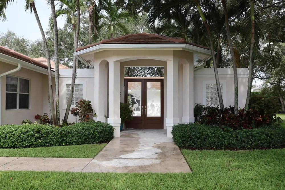 5705 NW 100th Terrace Coral Springs, FL 33076
