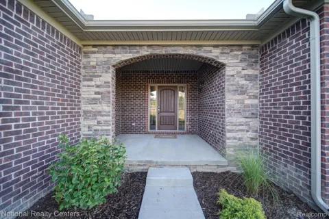 18 Steeplechase Drive