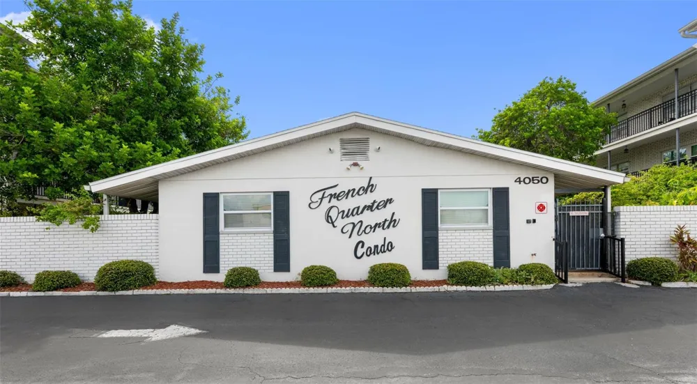 4050 4TH STREET #104 St Petersburg, FL 33703