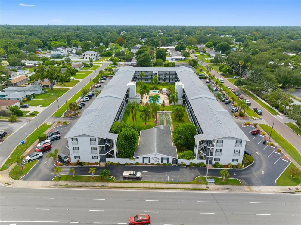 4050 4TH STREET #104 St Petersburg, FL 33703