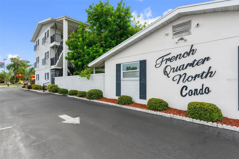 4050 4TH STREET #104 St Petersburg, FL 33703