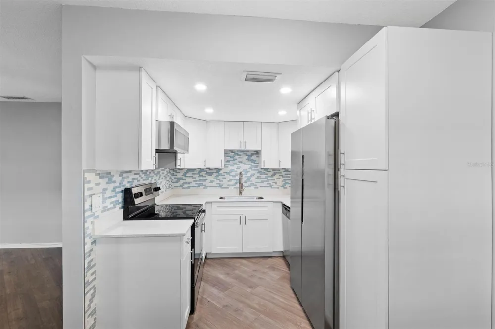 4050 4TH STREET #104 St Petersburg, FL 33703