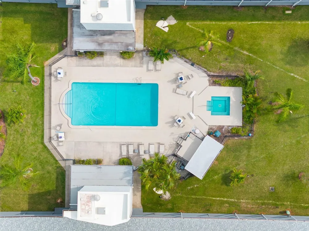 4050 4TH STREET #104 St Petersburg, FL 33703