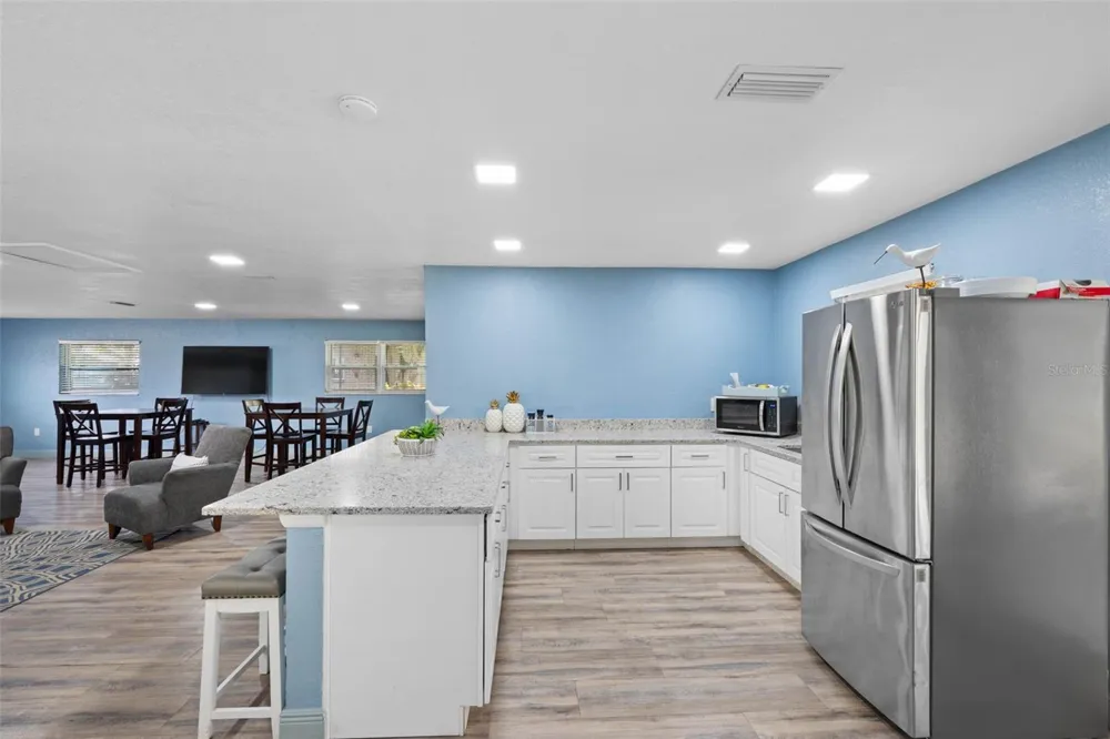 4050 4TH STREET #104 St Petersburg, FL 33703
