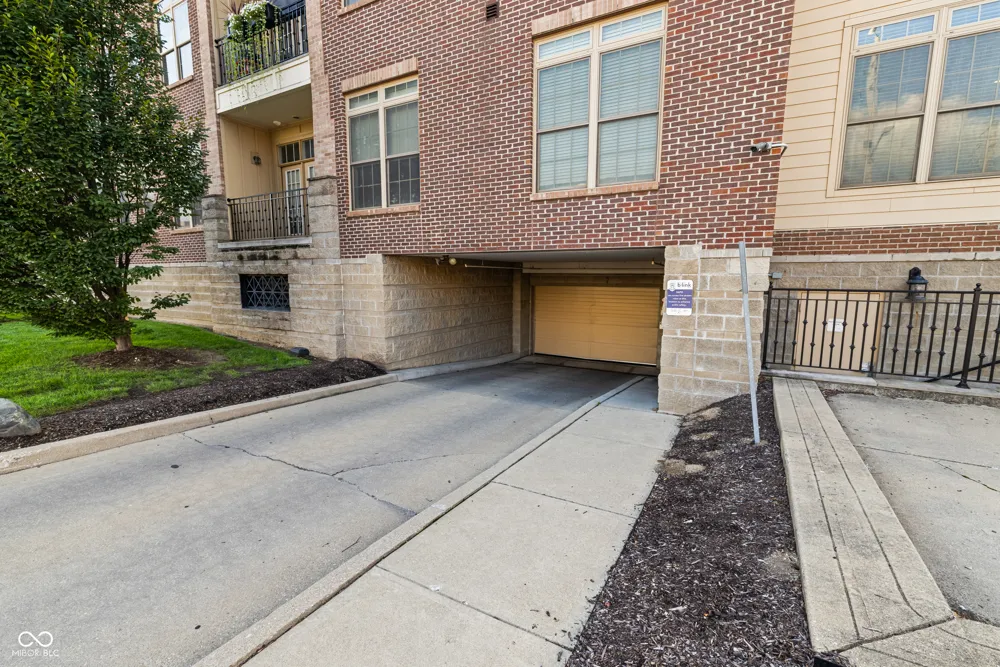 450 E Ohio Street #202 Indianapolis, IN 46204