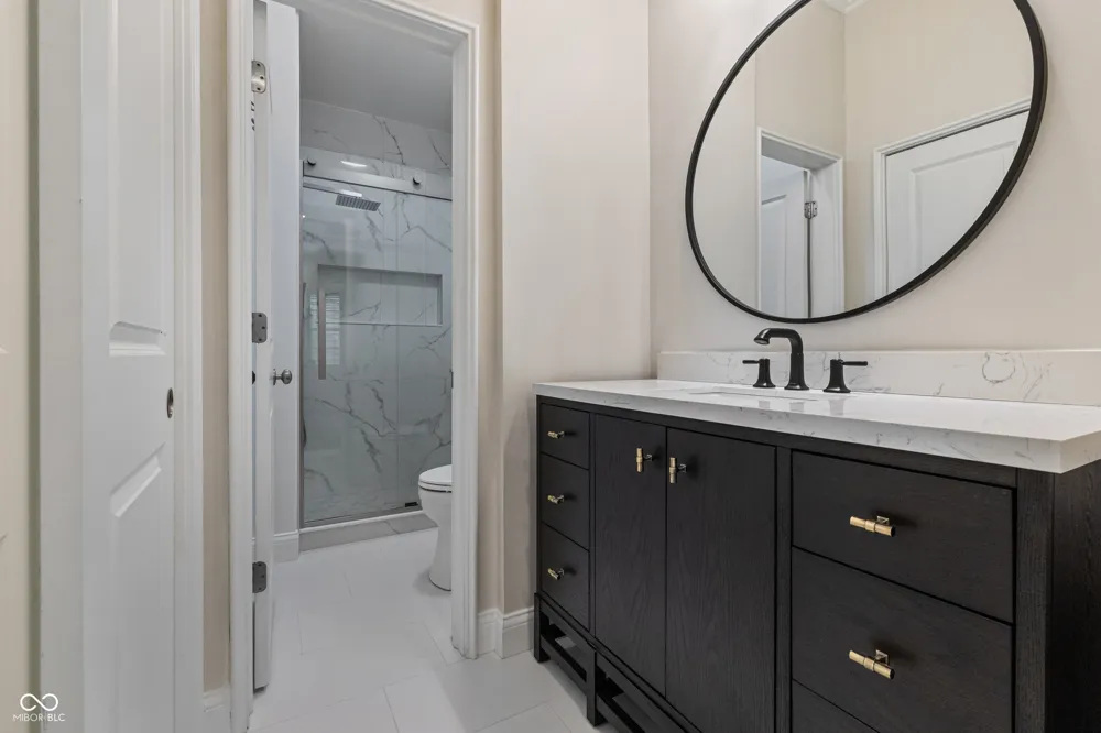 450 E Ohio Street #202 Indianapolis, IN 46204