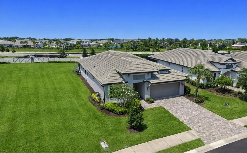 17668 SAVORY MIST CIRCLE Bradenton, FL 34211