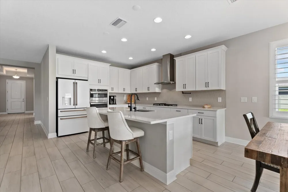 17668 SAVORY MIST CIRCLE Bradenton, FL 34211