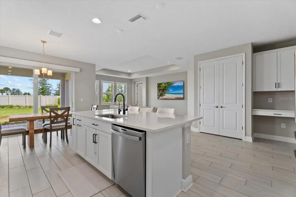17668 SAVORY MIST CIRCLE Bradenton, FL 34211
