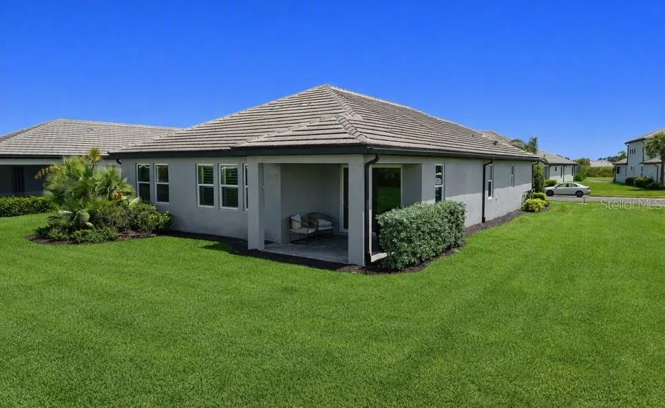 17668 SAVORY MIST CIRCLE Bradenton, FL 34211