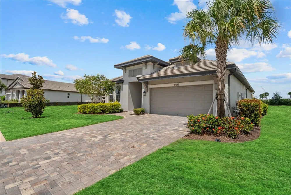 17668 SAVORY MIST CIRCLE Bradenton, FL 34211