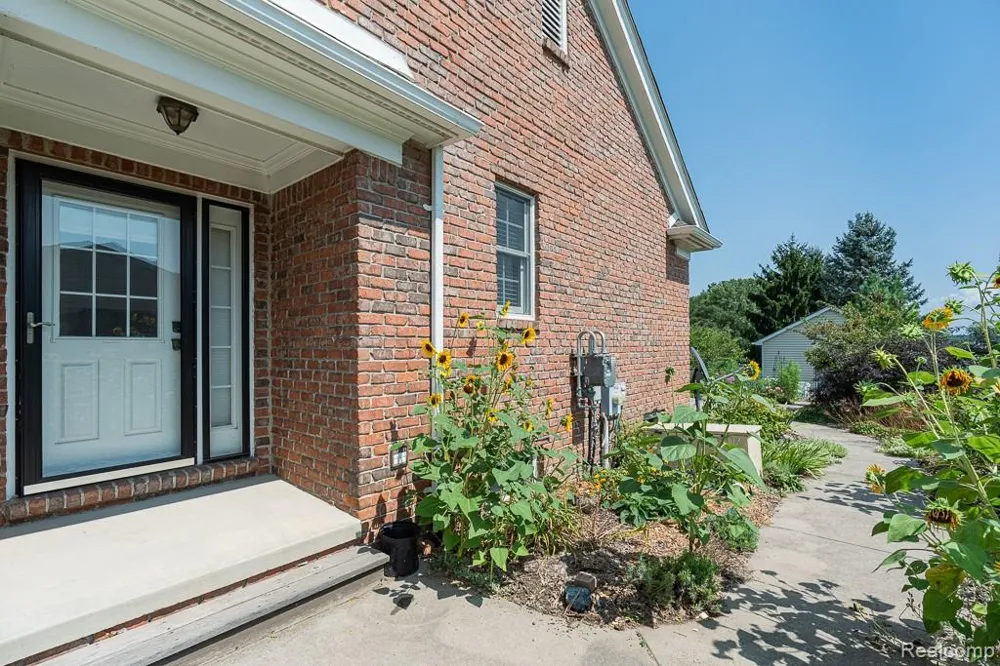51770 North Avenue Macomb Township, MI 48042
