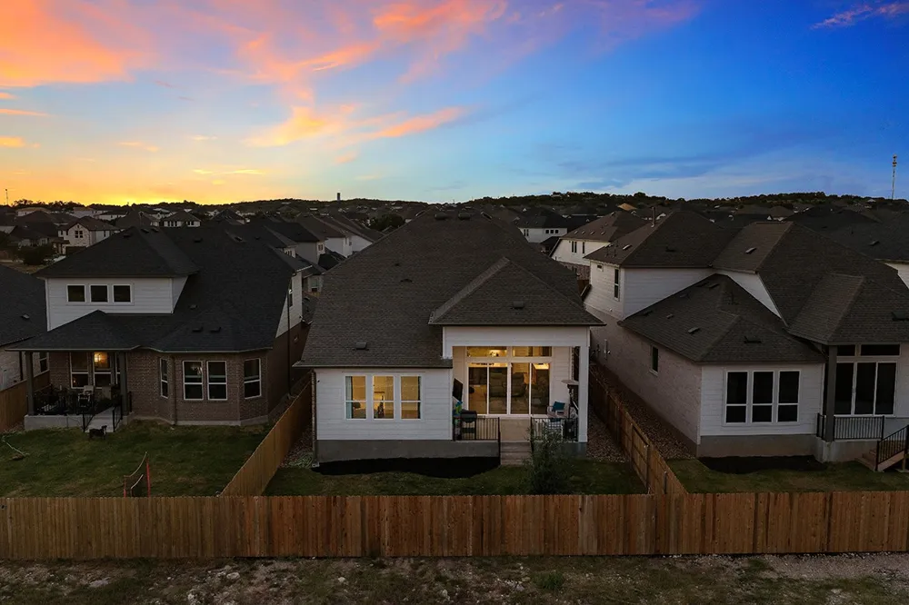 219 Craigends Yew Lane Dripping Springs, TX 78620