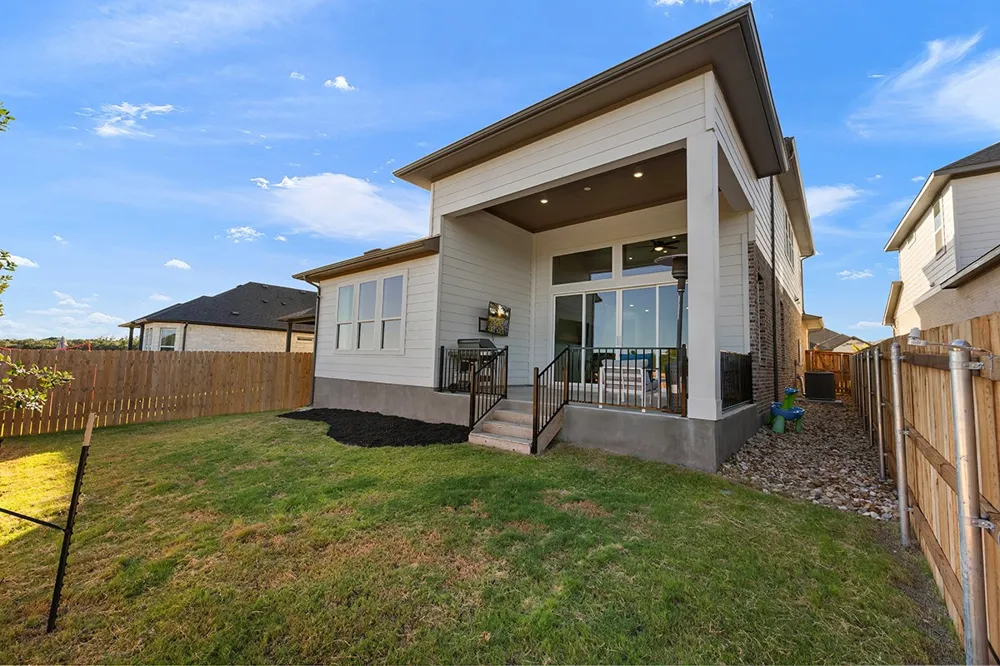 219 Craigends Yew Lane Dripping Springs, TX 78620