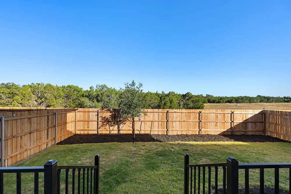 219 Craigends Yew Lane Dripping Springs, TX 78620