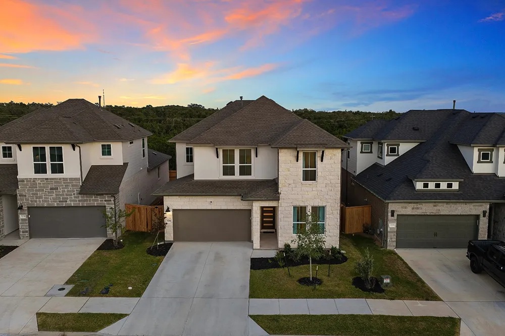 219 Craigends Yew Lane Dripping Springs, TX 78620
