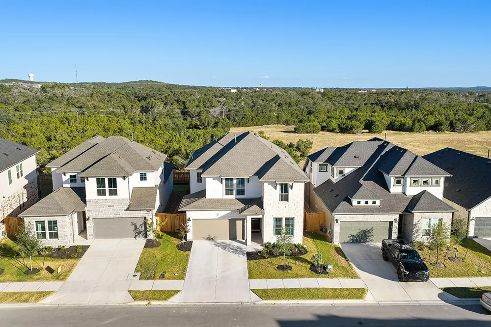 219 Craigends Yew Lane Dripping Springs, TX 78620
