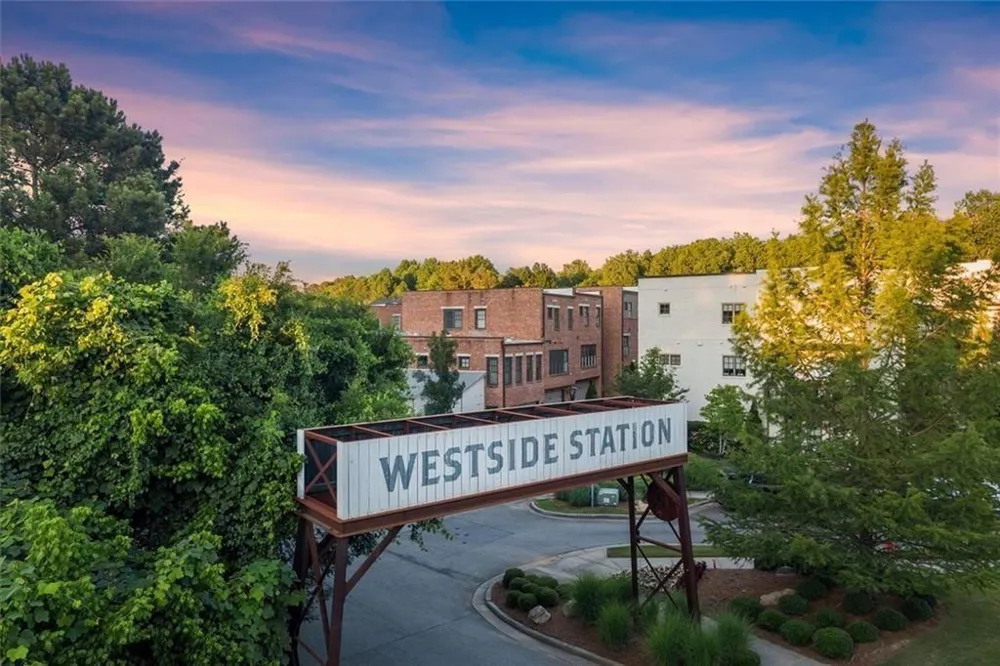 1910 Bay Line Lane NW Atlanta, GA 30318