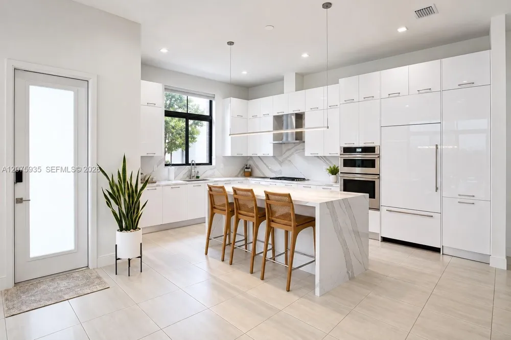 4318 NW 81st Ave Doral, FL 33166
