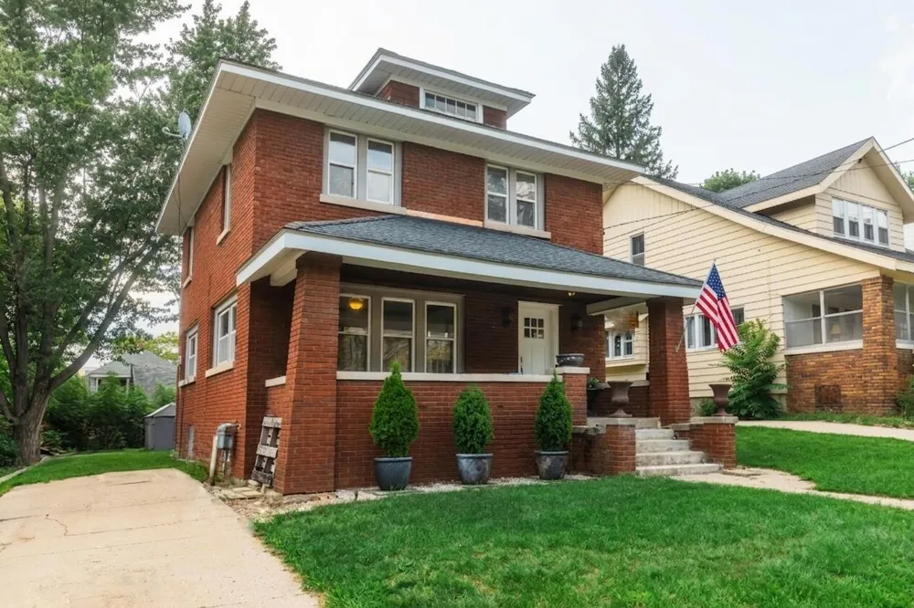 517 Eastern Avenue NE Grand Rapids City, MI 49503