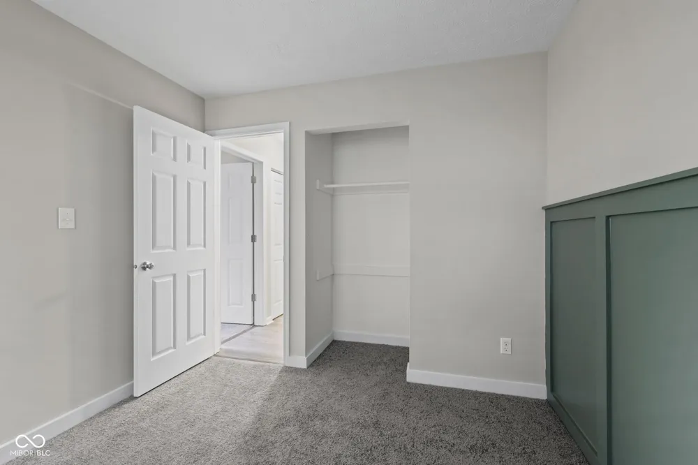 6815 Cherry Laurel Lane Fishers, IN 46038