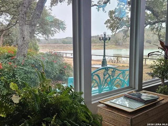 1676-1662 Lake Dr Spring Branch, TX 78070