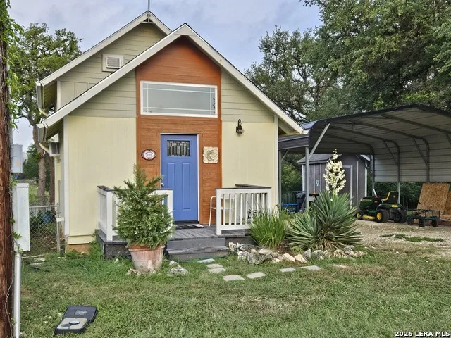 1676-1662 Lake Dr Spring Branch, TX 78070