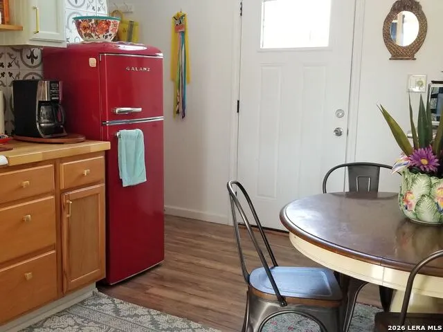 1676-1662 Lake Dr Spring Branch, TX 78070