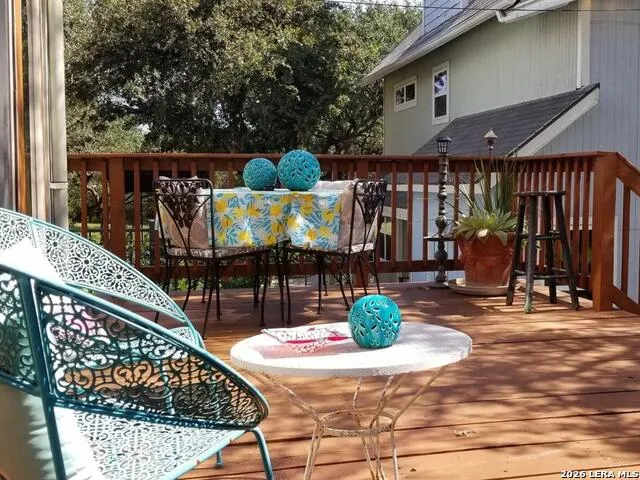 1676-1662 Lake Dr Spring Branch, TX 78070