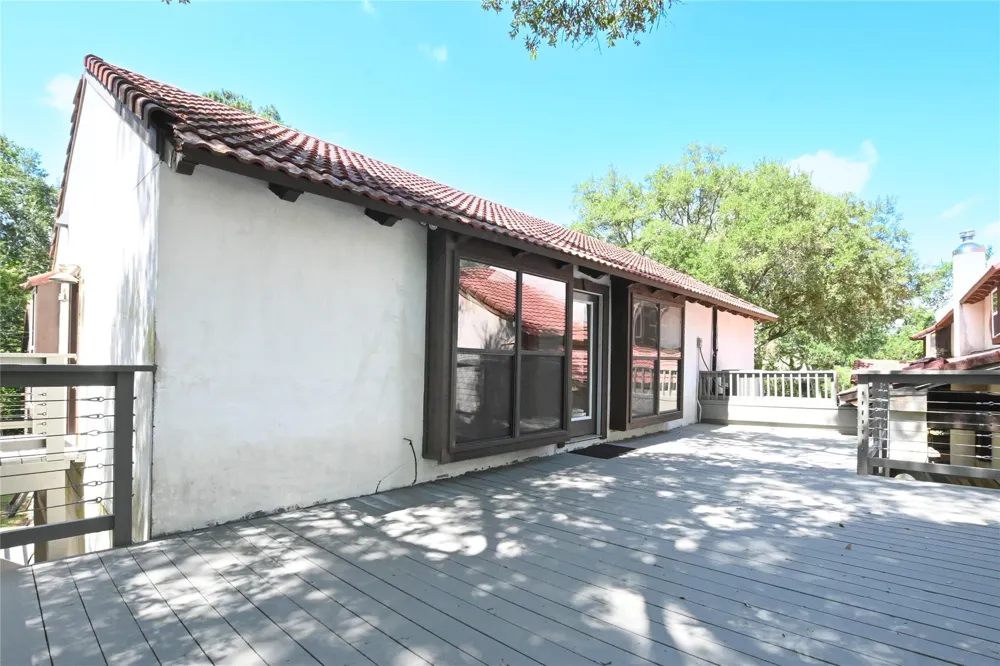 2 Lovers Lane Dickinson, TX 77539
