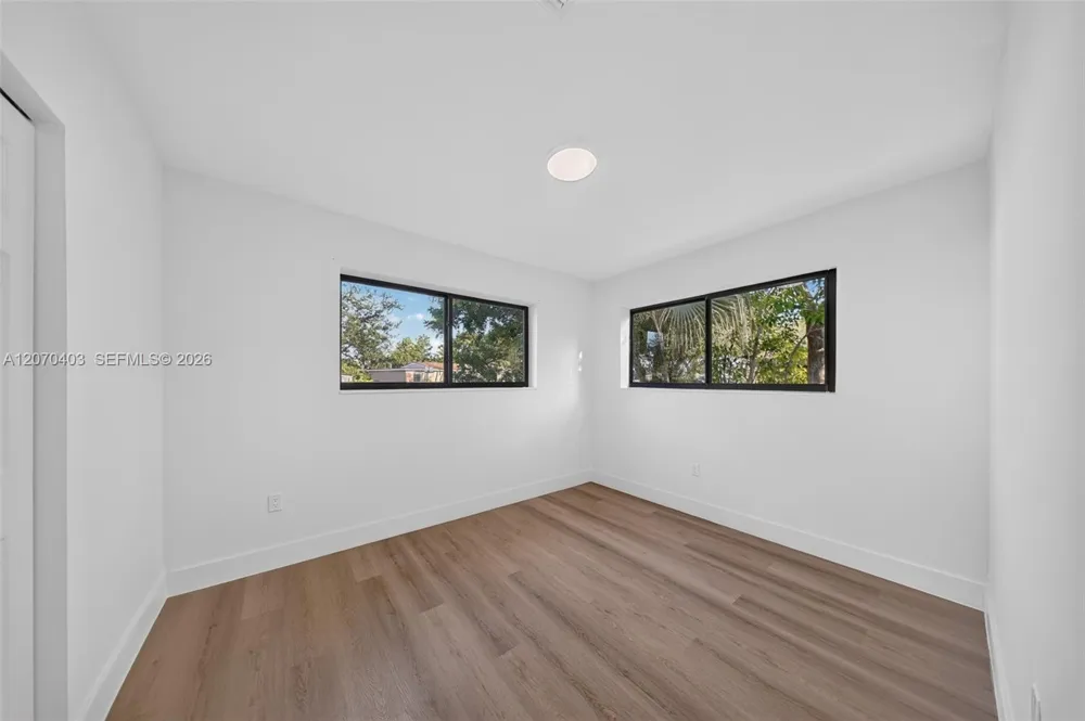 9281 Martinique Dr Cutler Bay, FL 33189