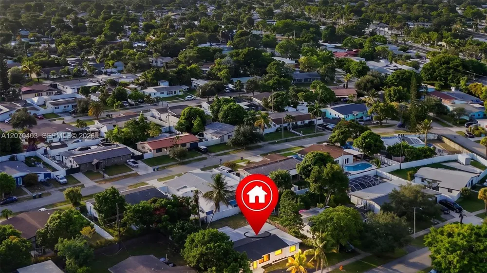 9281 Martinique Dr Cutler Bay, FL 33189