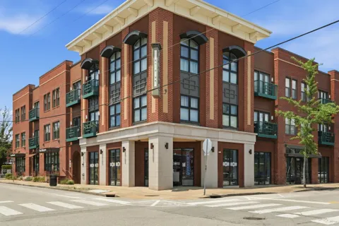 1015 Fatherland St #308