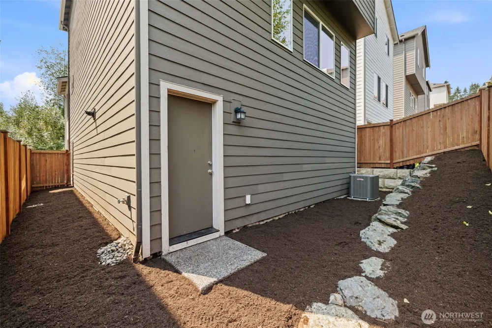 311 207th Street SE Bothell, WA 98012