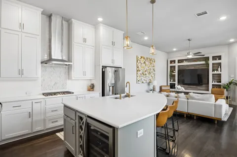 5105 Artemesia Lane