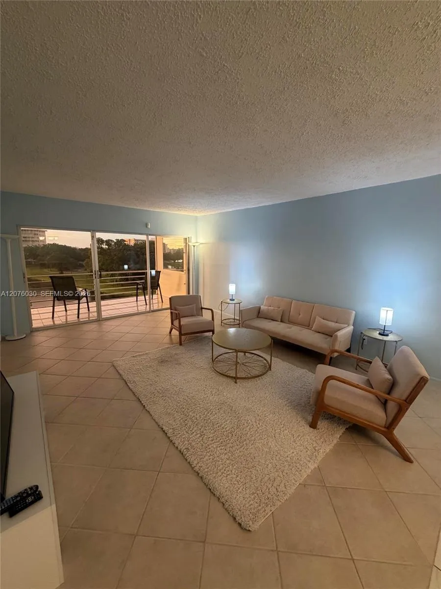 2751 Palm Aire Dr #502 Pompano Beach, FL 33069