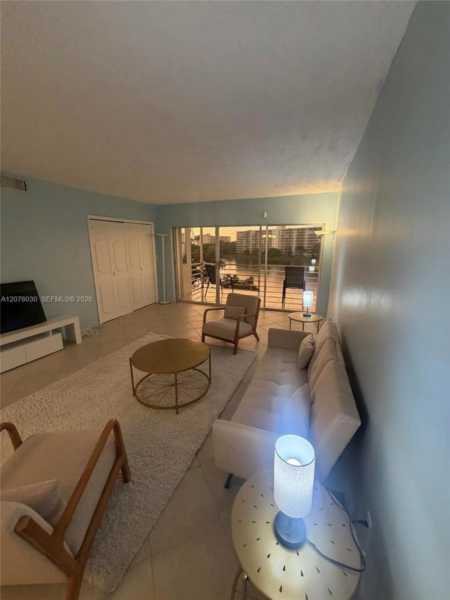2751 Palm Aire Dr #502 Pompano Beach, FL 33069