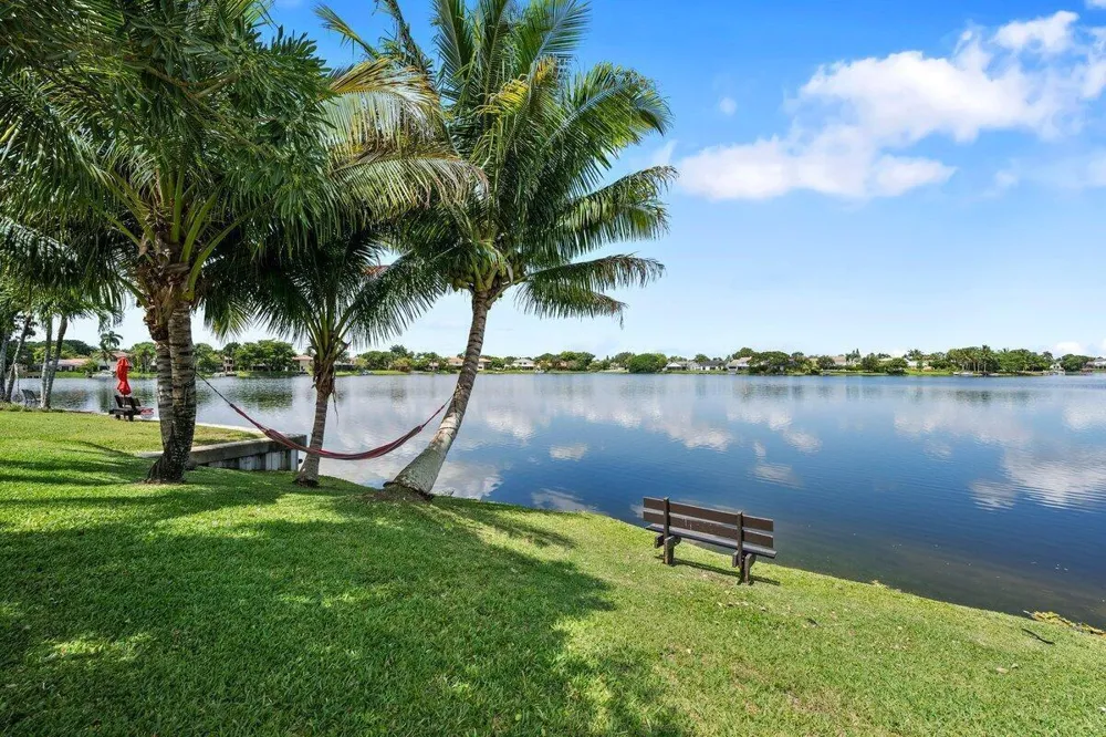 12538 WESTHAMPTON CIRCLE Wellington, FL 33414