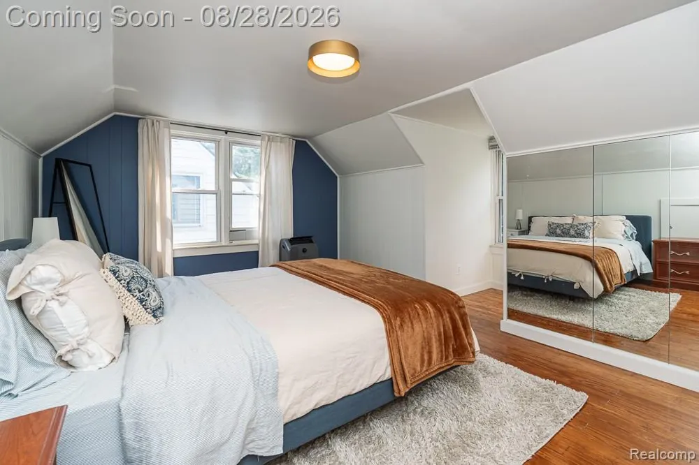 21846 Redmond Avenue Eastpointe City, MI 48021