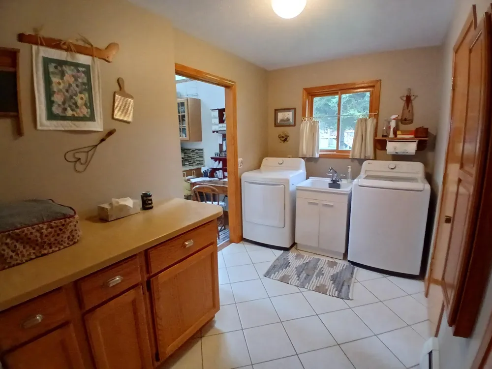 1819 Indianwood Trail Mills Township, MI 48661