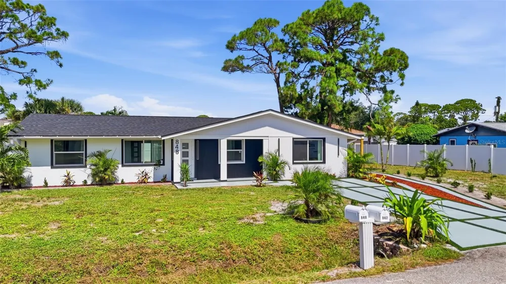 848 OLYMPIA ROAD Venice, FL 34293